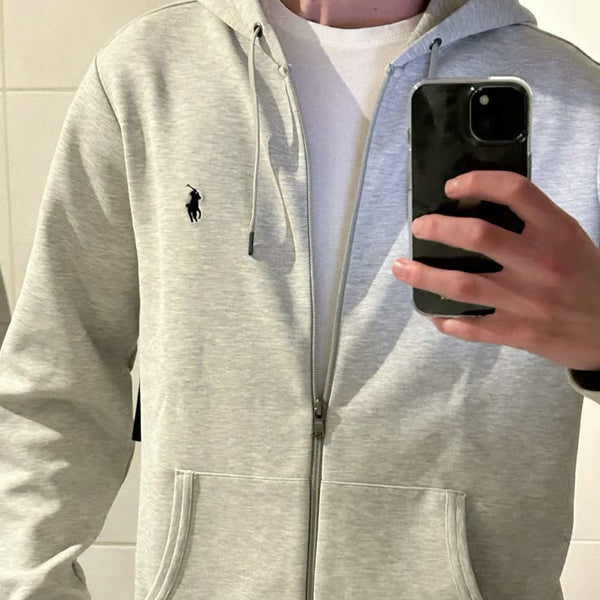 Mikail, 21